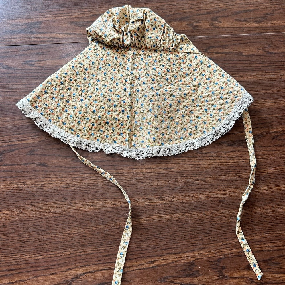 Vintage Style Prairie Bonnet Calico Floral Lace Trim Adult Sun bonnet